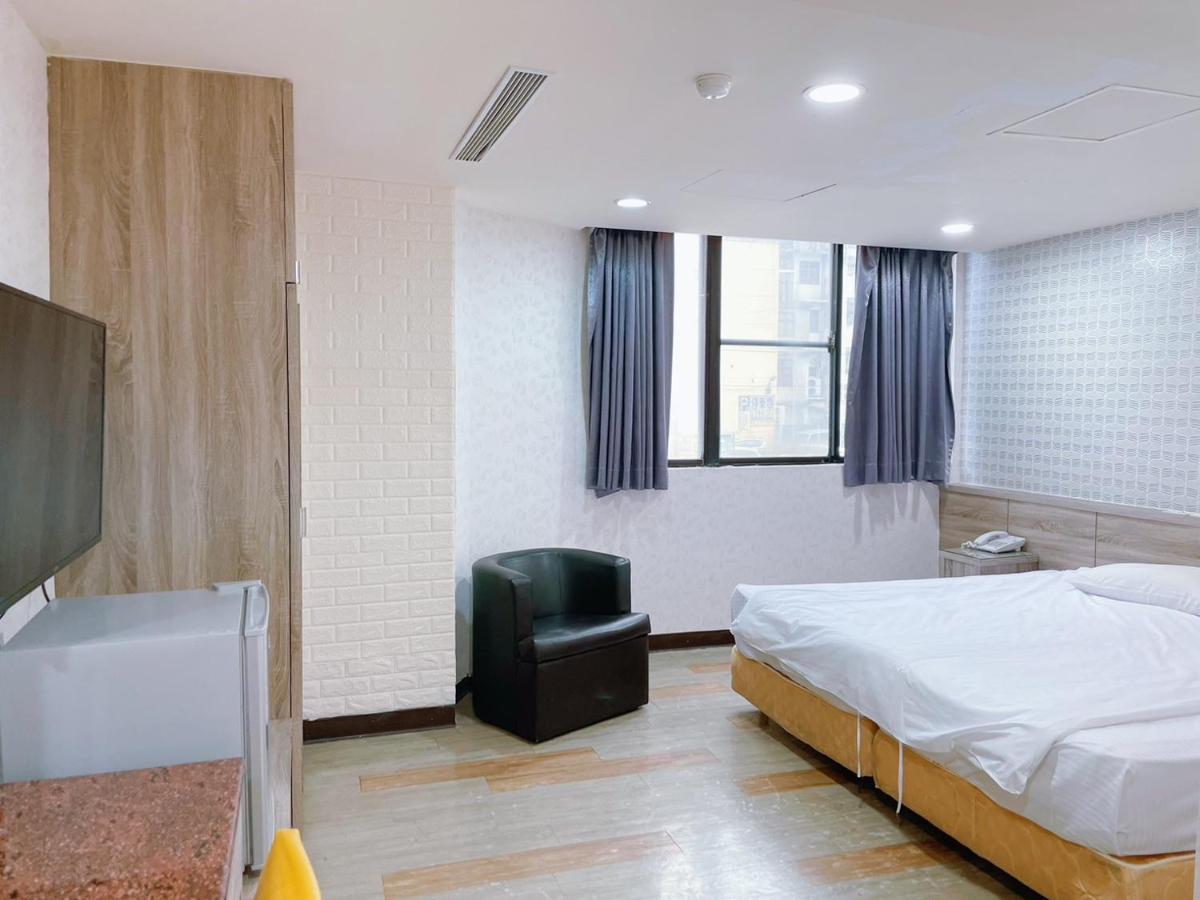 A22 Wei Lu Hotel Чжунли Экстерьер фото