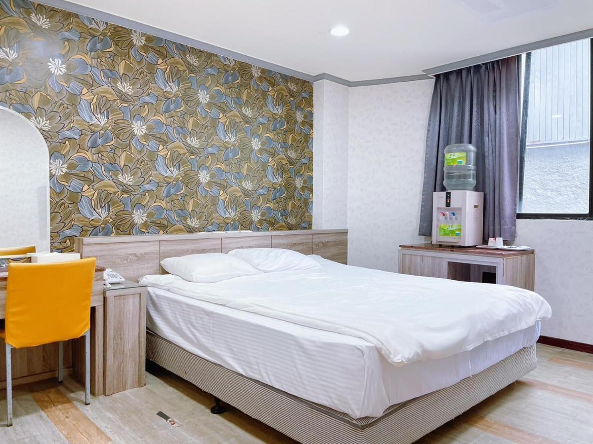 A22 Wei Lu Hotel Чжунли Экстерьер фото